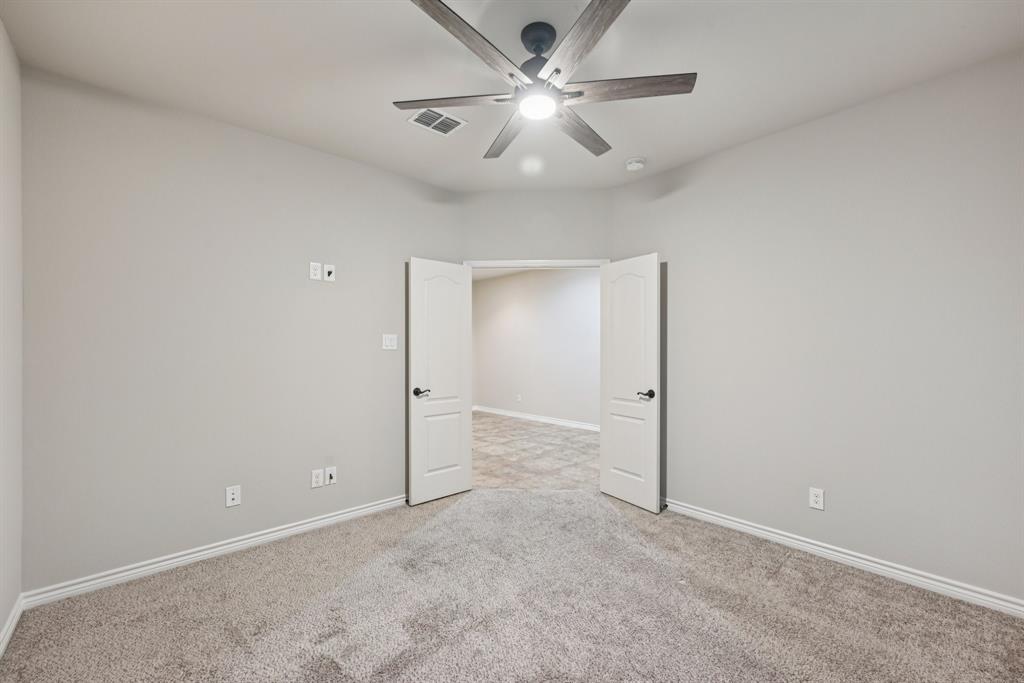 2120 Megan Creek Drive Property Photo 11