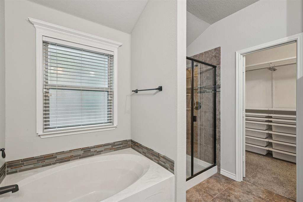 2120 Megan Creek Drive Property Photo 17