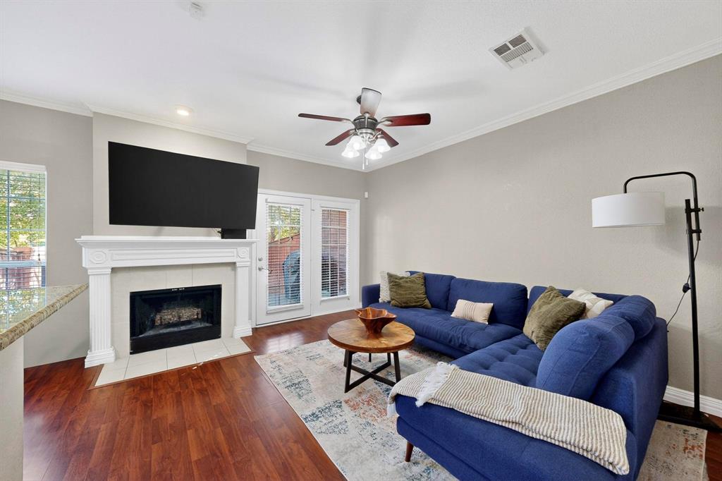 2344 Southcourt Circle Property Photo 4