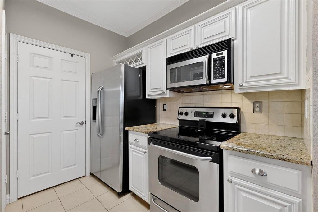 2344 Southcourt Circle Property Photo 11