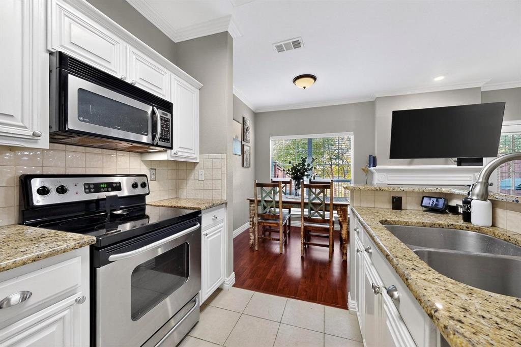 2344 Southcourt Circle Property Photo 12