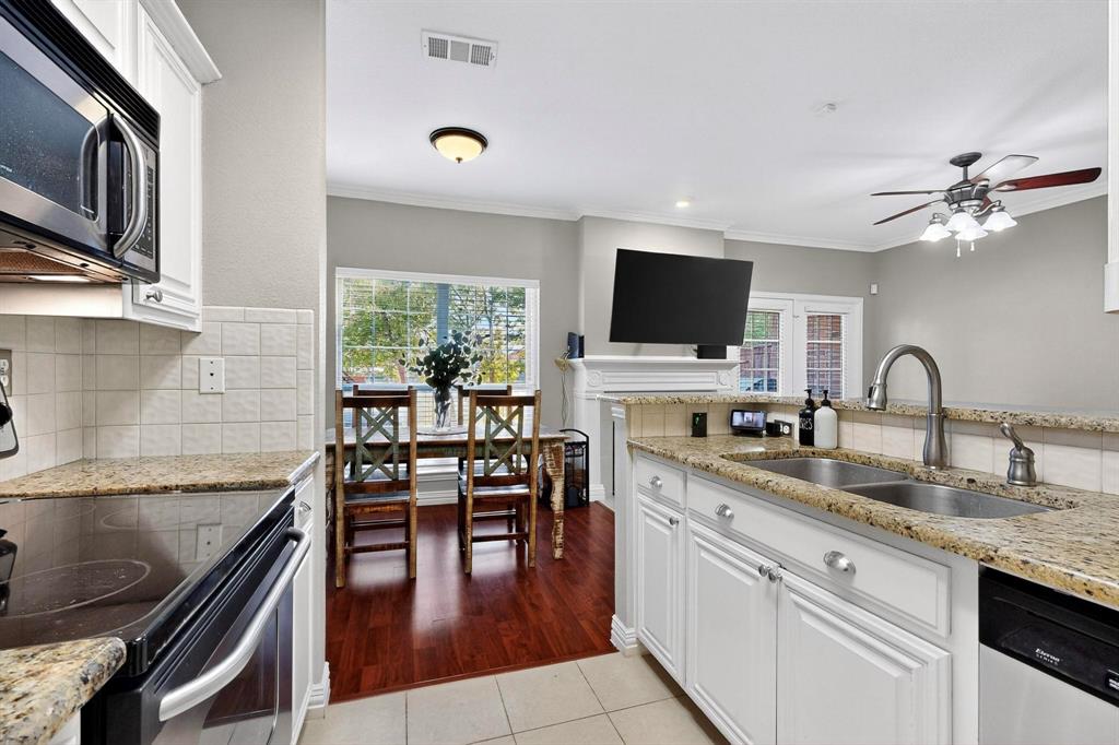 2344 Southcourt Circle Property Photo 13