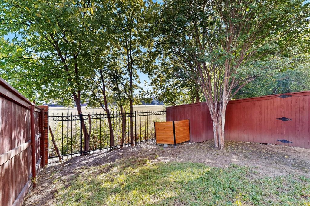 2344 Southcourt Circle Property Photo 32