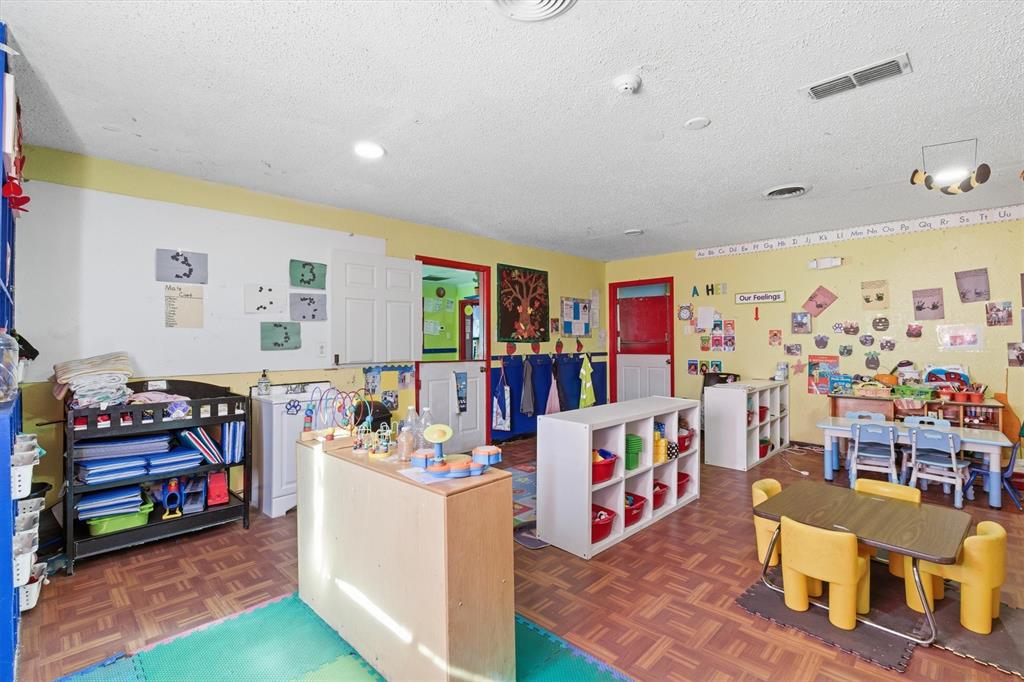 622 Freetown Property Photo 7