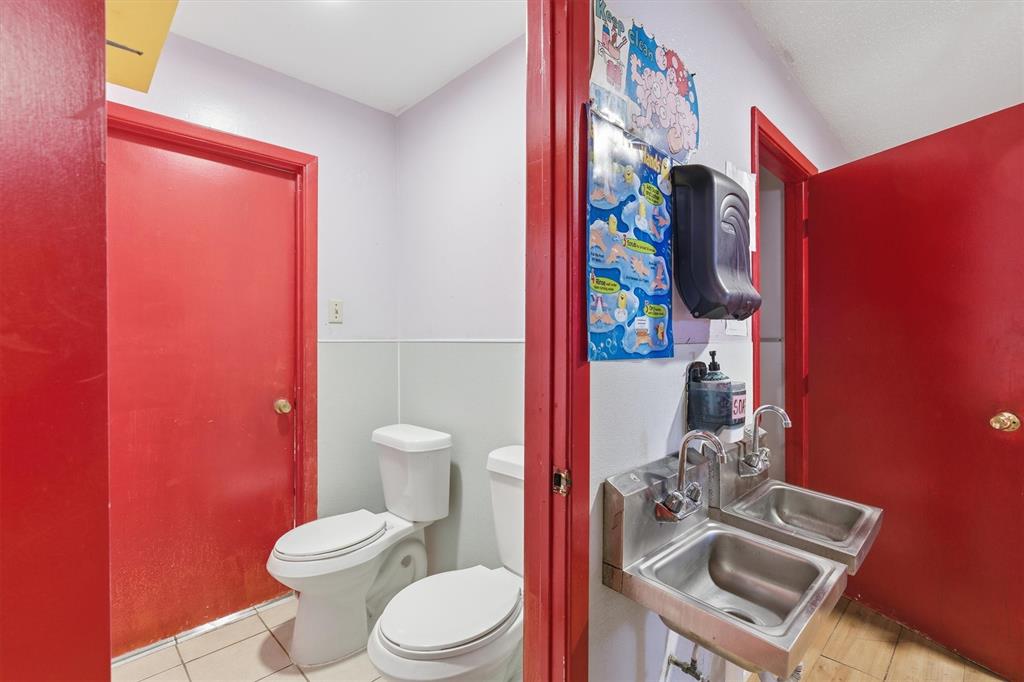 622 Freetown Property Photo 17