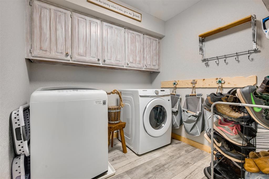 4115 Alpine Street Property Photo 23