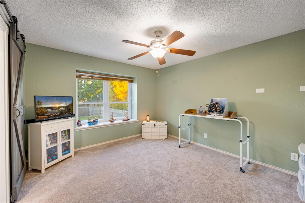 4115 Alpine Street Property Photo 29