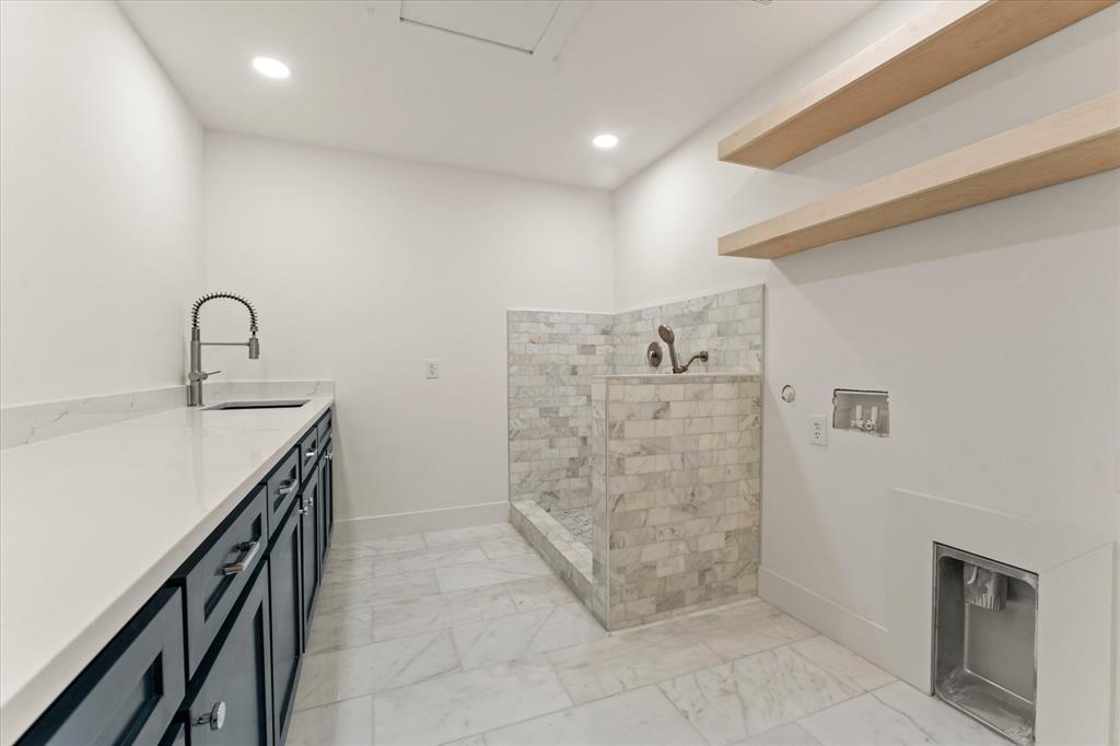 7210 Baxtershire Drive Property Photo 19