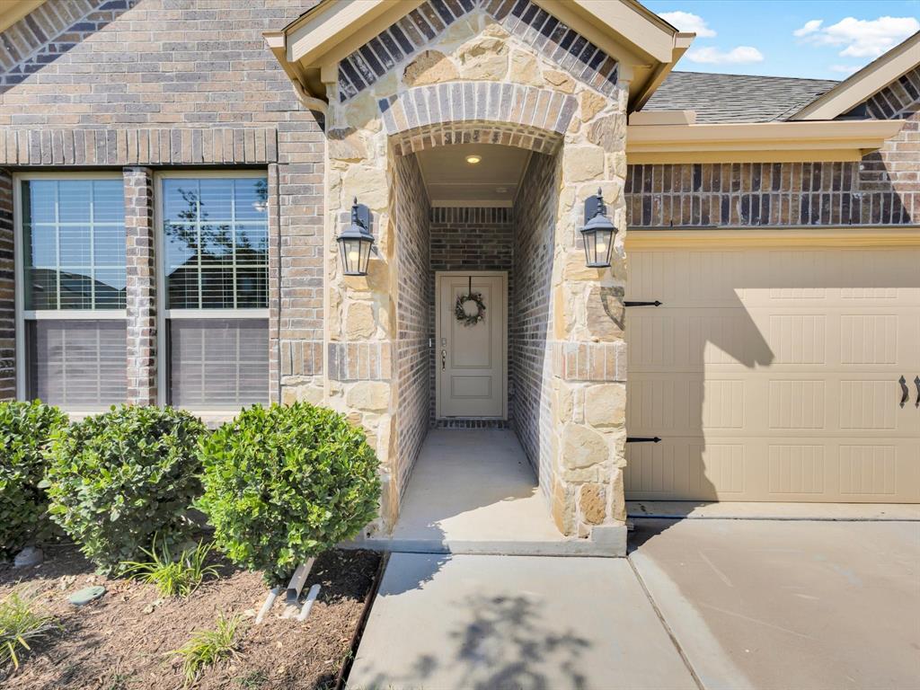 10925 Canyon Mine Drive Property Photo 3