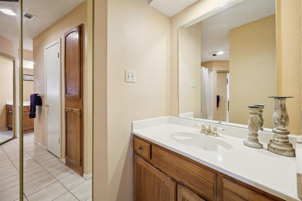 1068 W Hills Terrace Property Photo 19