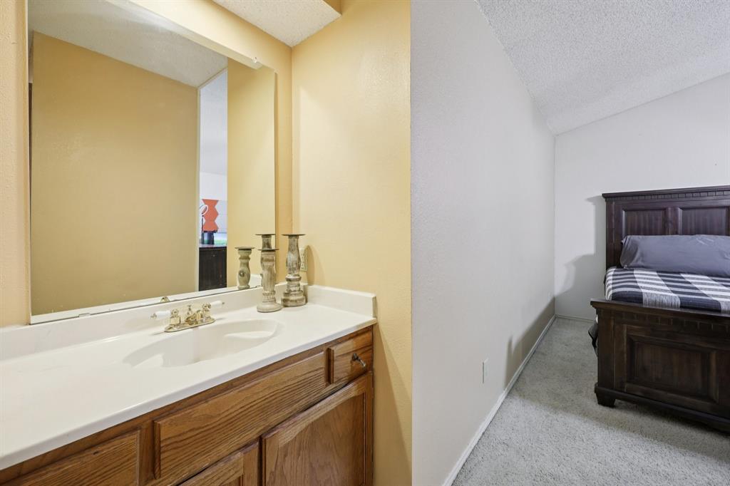 1068 W Hills Terrace Property Photo 20