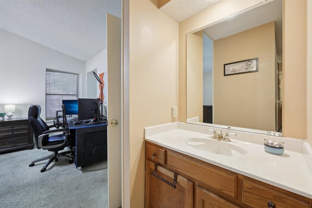 1068 W Hills Terrace Property Photo 22