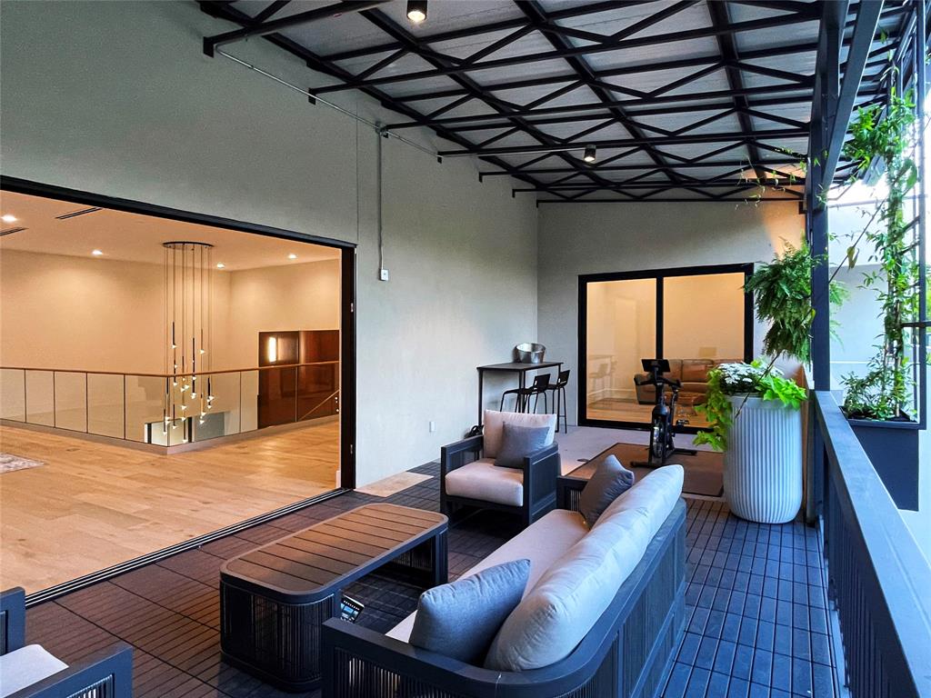 10236 Crestover Drive Property Photo 28