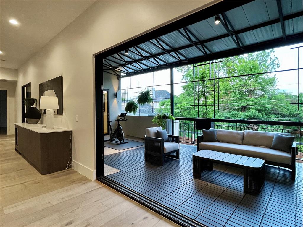 10236 Crestover Drive Property Photo 29