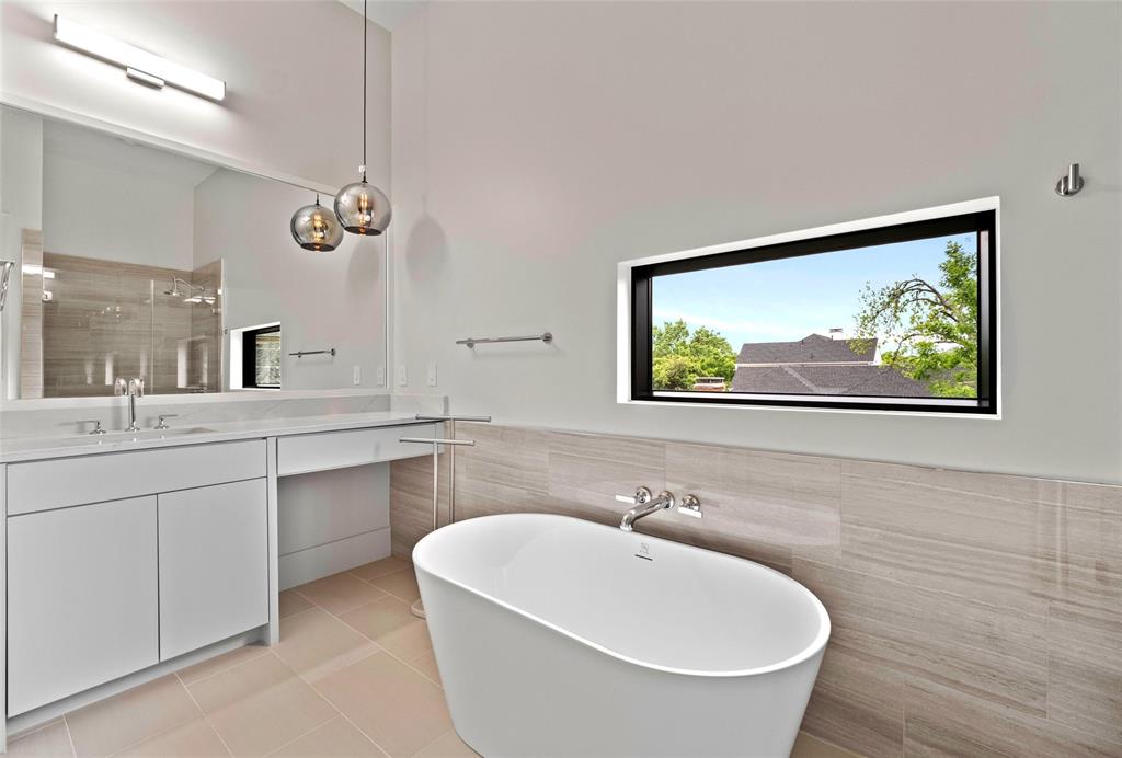 10236 Crestover Drive Property Photo 36