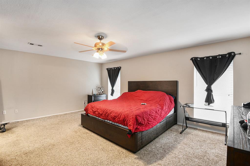1229 Topeka Drive Property Photo 14