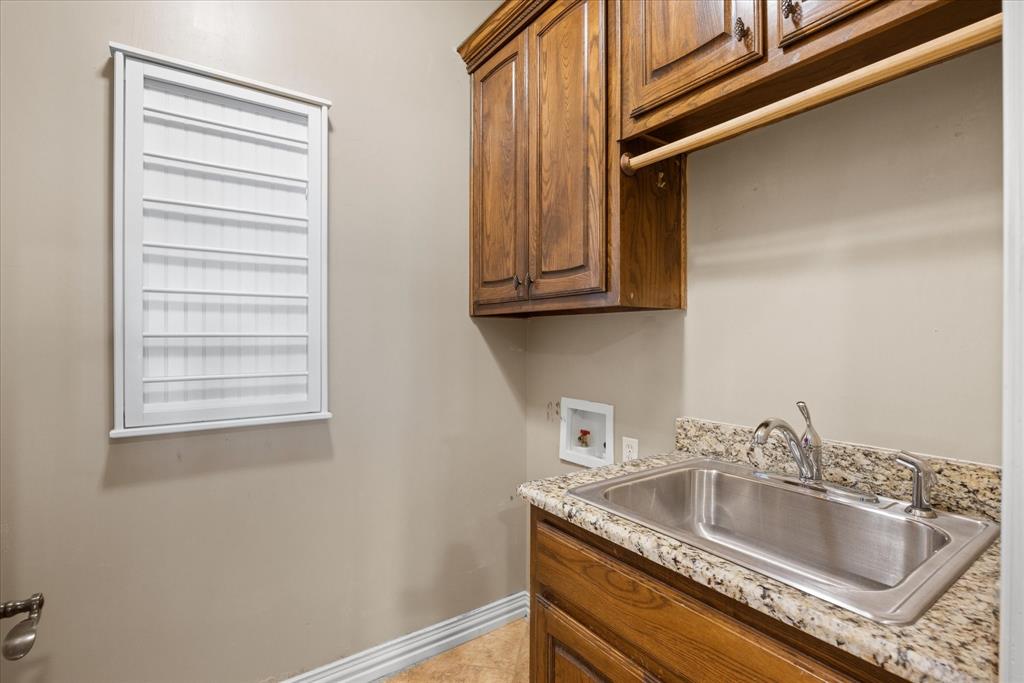 603 N Avalon Court Property Photo 11