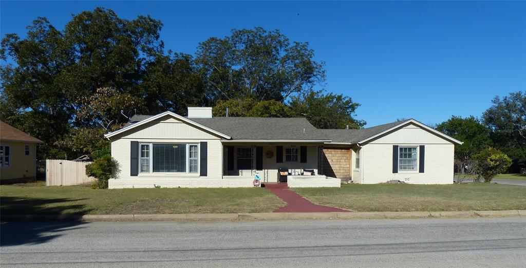 1031 11th Property Photo 3