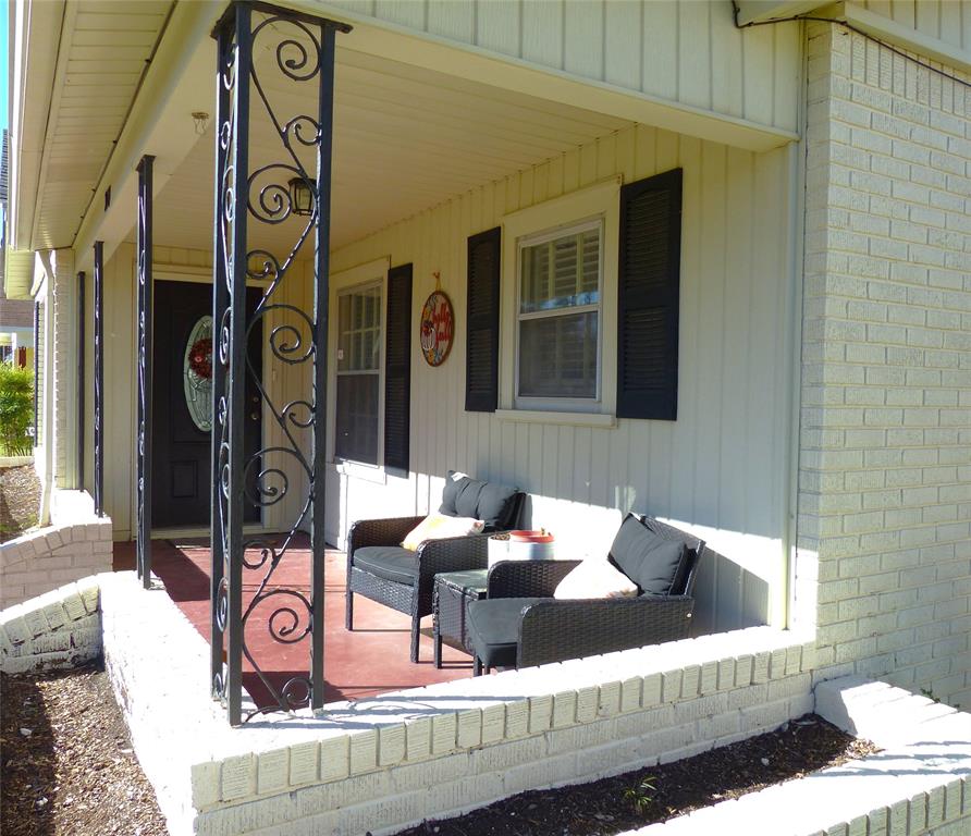1031 11th Property Photo 5