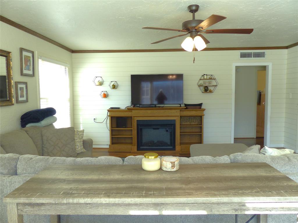 1031 11th Property Photo 9
