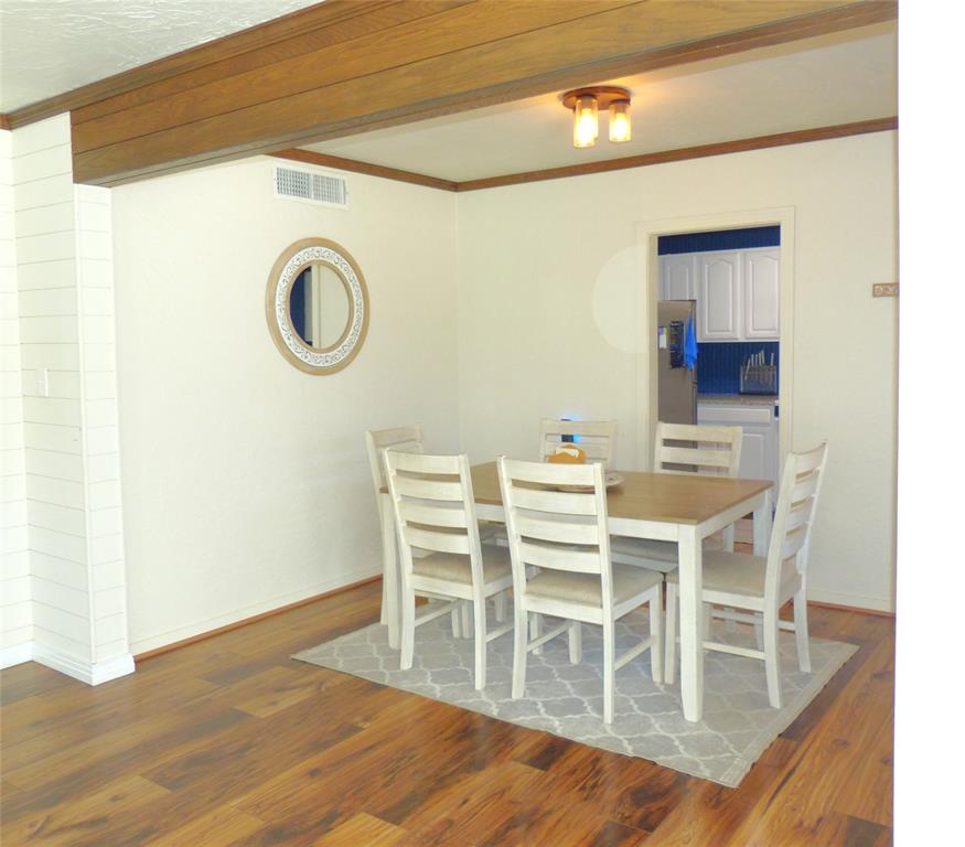 1031 11th Property Photo 10