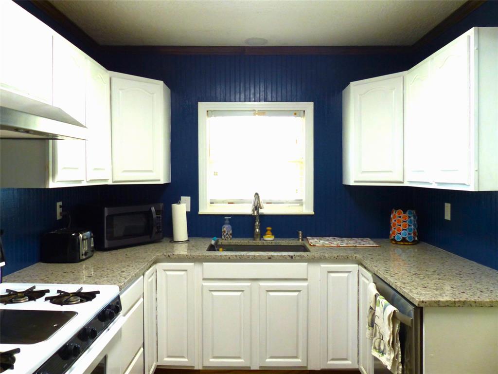 1031 11th Property Photo 15