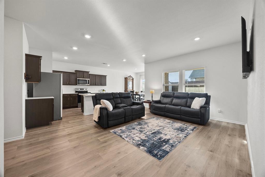 211 Happywell Lane Property Photo 7