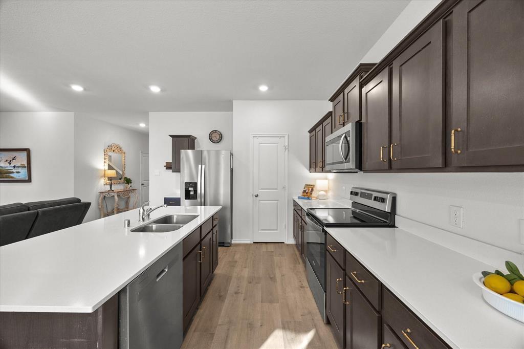 211 Happywell Lane Property Photo 10