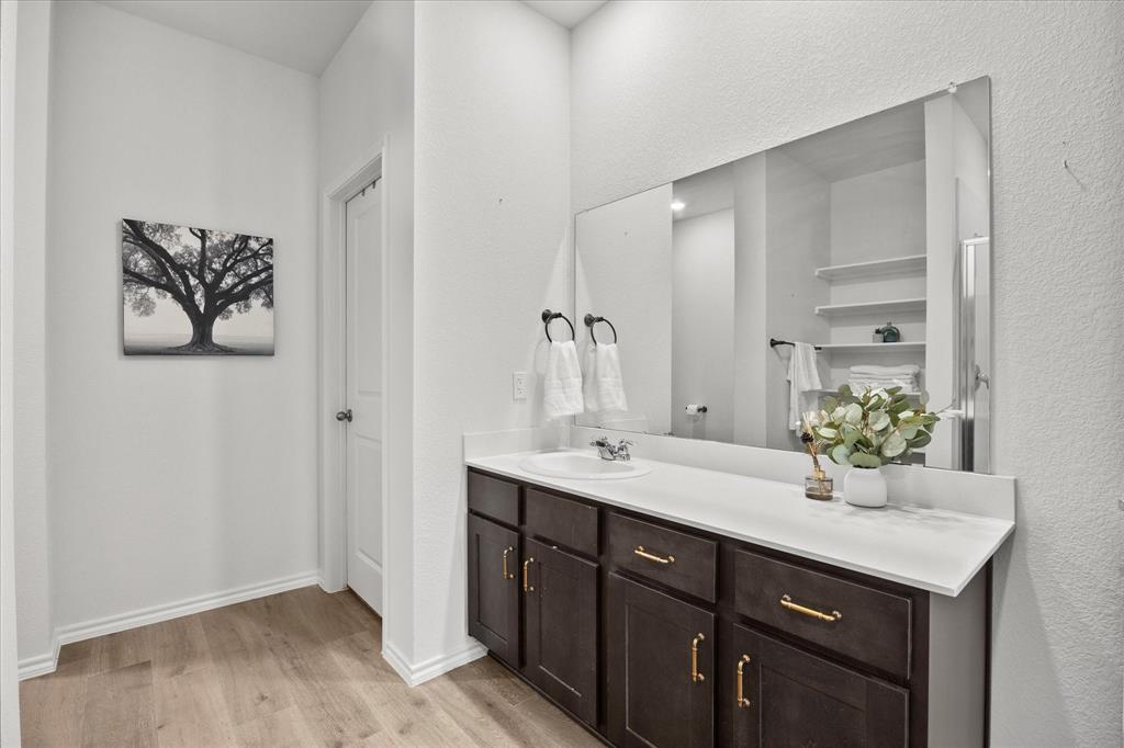 211 Happywell Lane Property Photo 14