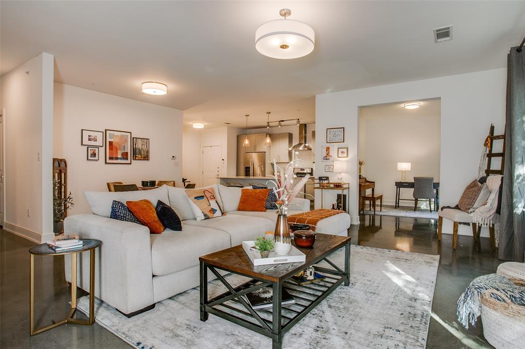 5718 Mccommas Boulevard 104 Property Photo 10