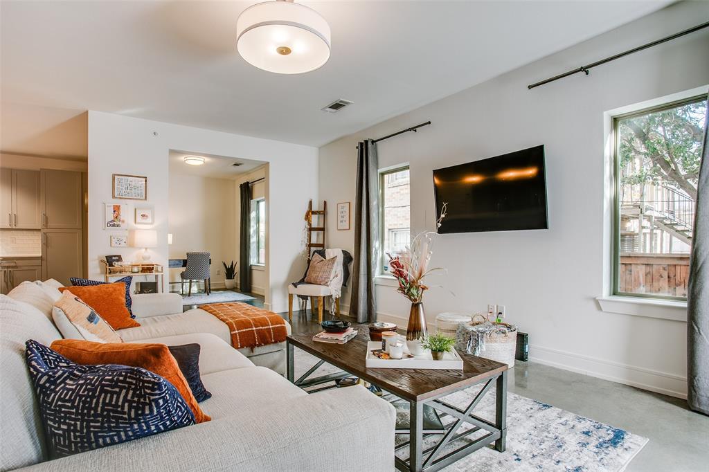 5718 Mccommas Boulevard 104 Property Photo 11