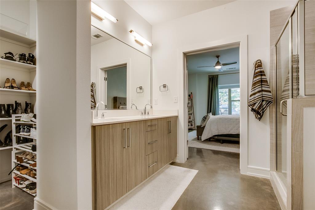 5718 Mccommas Boulevard 104 Property Photo 18