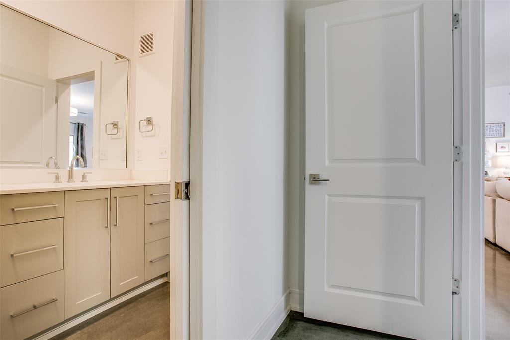 5718 Mccommas Boulevard 104 Property Photo 21