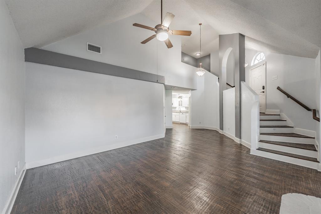 1714 Circle Creek Drive Property Photo 9