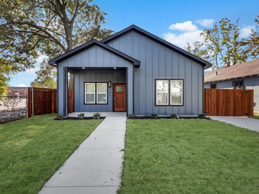 2326 Dathe Street Property Photo 1