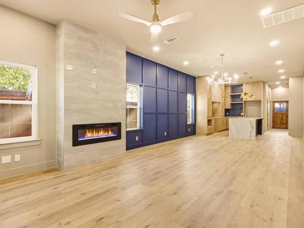 2326 Dathe Street Property Photo 2