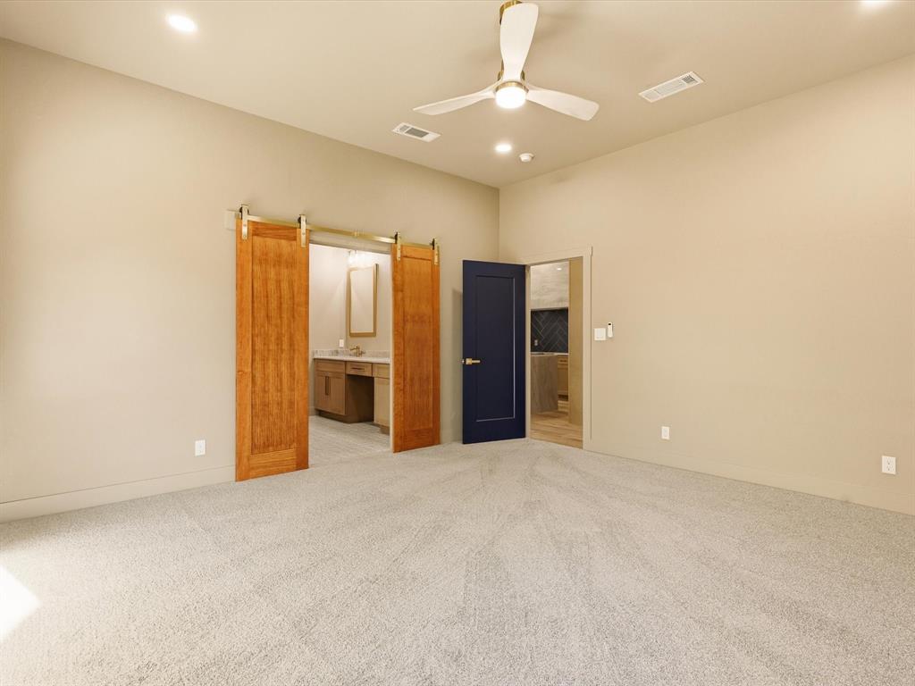 2326 Dathe Street Property Photo 10