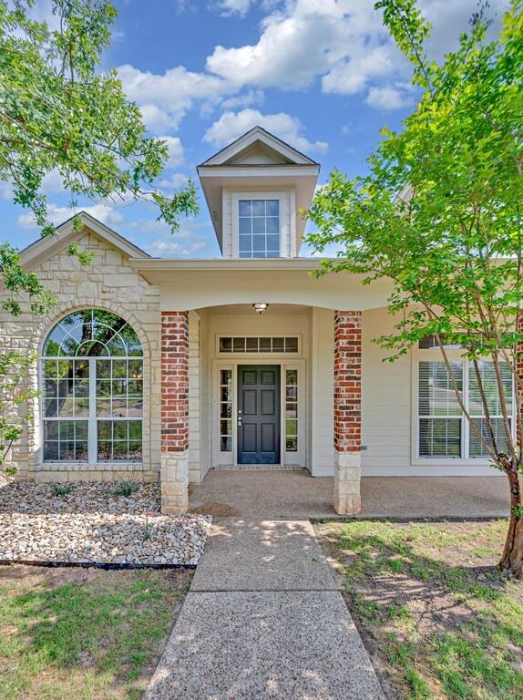 1068 Brazos Bluff Drive Property Photo 2