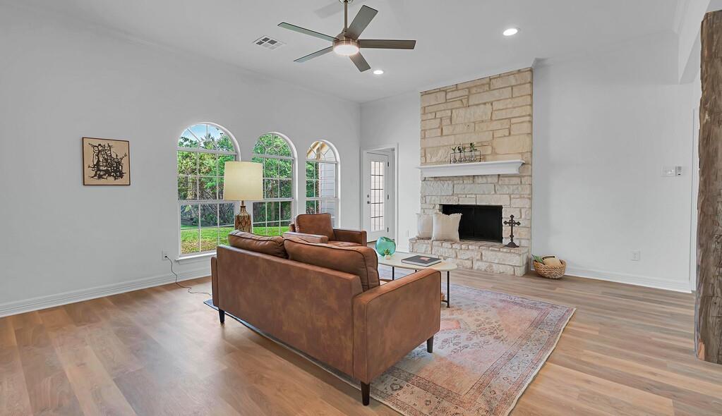 1068 Brazos Bluff Drive Property Photo 6