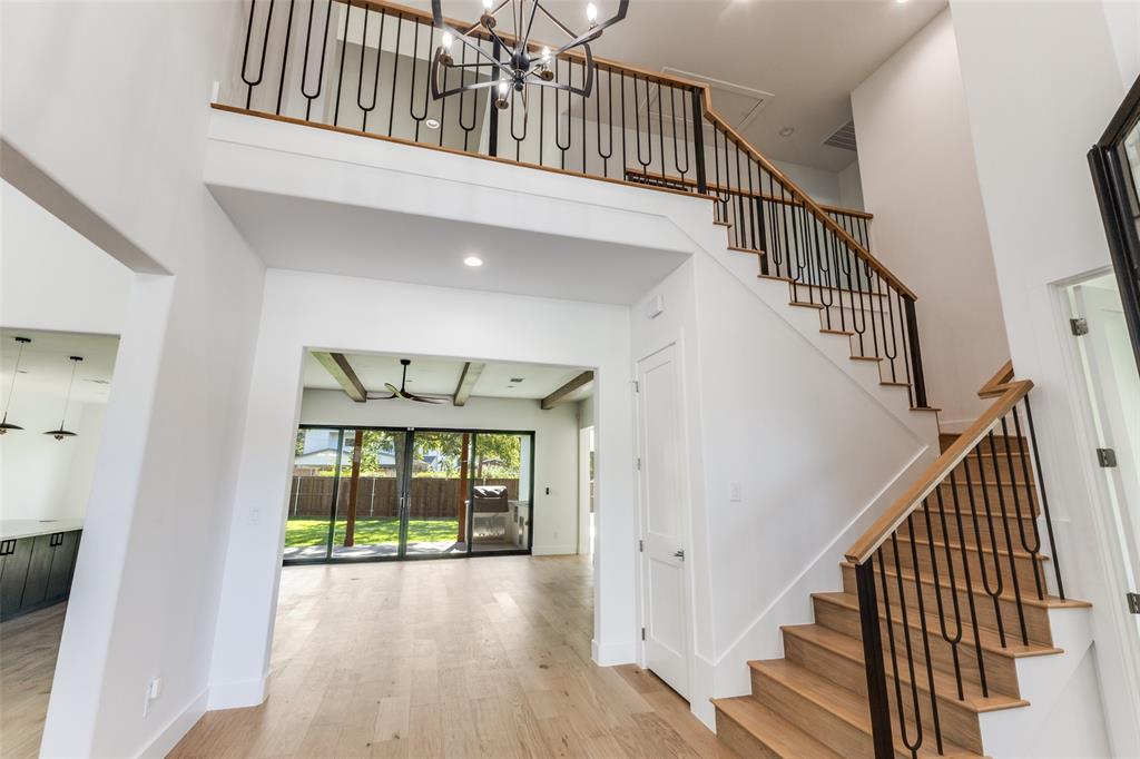 3842 Eaton Drive Property Photo 4
