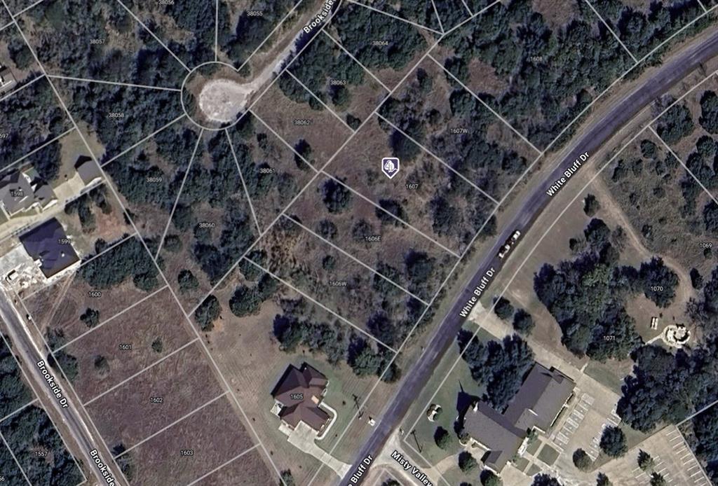 1607 White Bluff Drive Property Photo 1