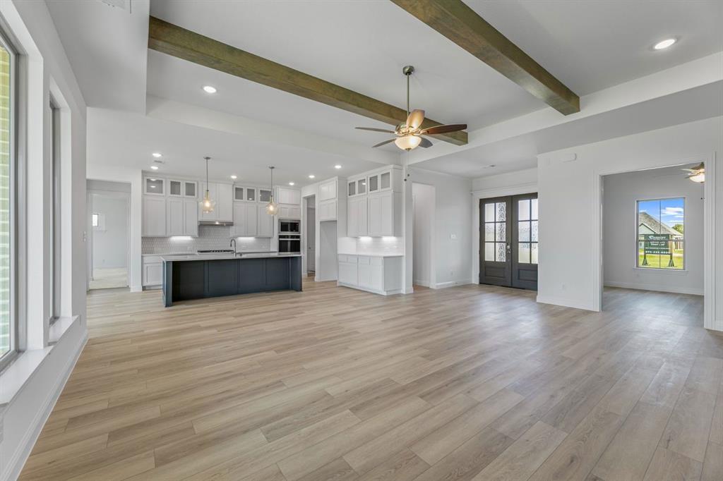 2001 Veal Circle Property Photo 4