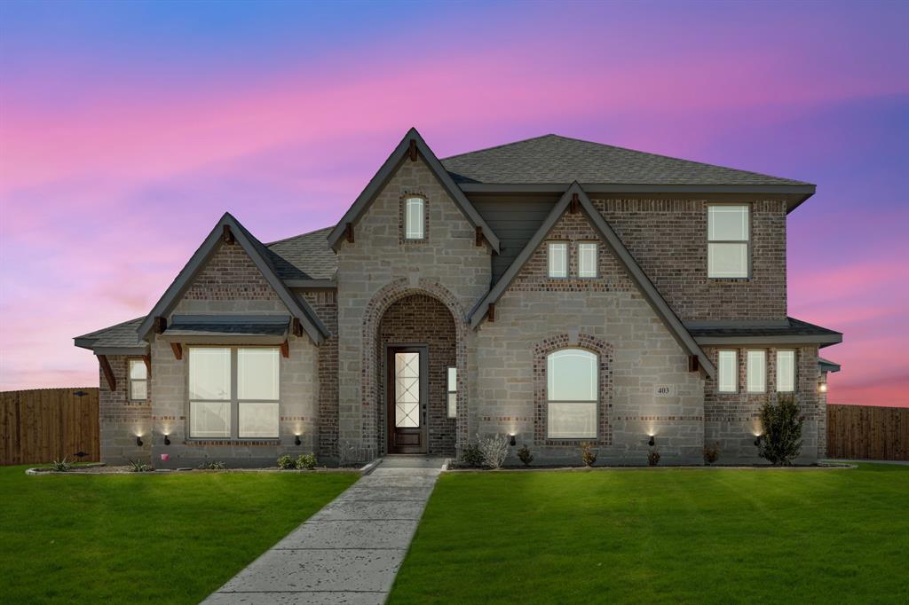 403 Crystal Lake Lane Property Photo 2