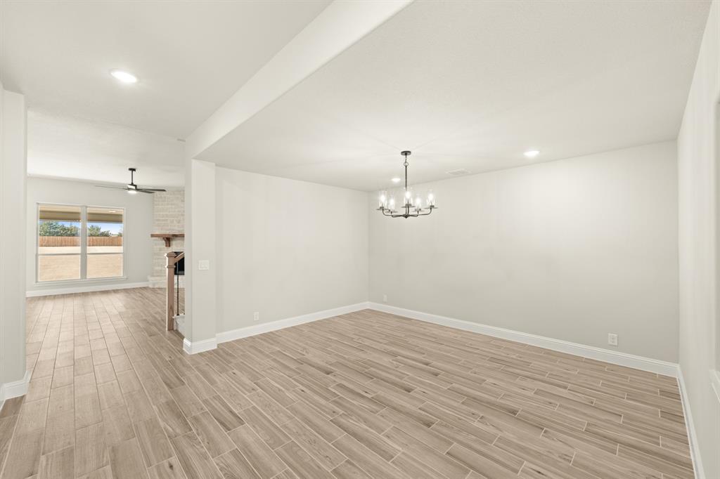 403 Crystal Lake Lane Property Photo 9