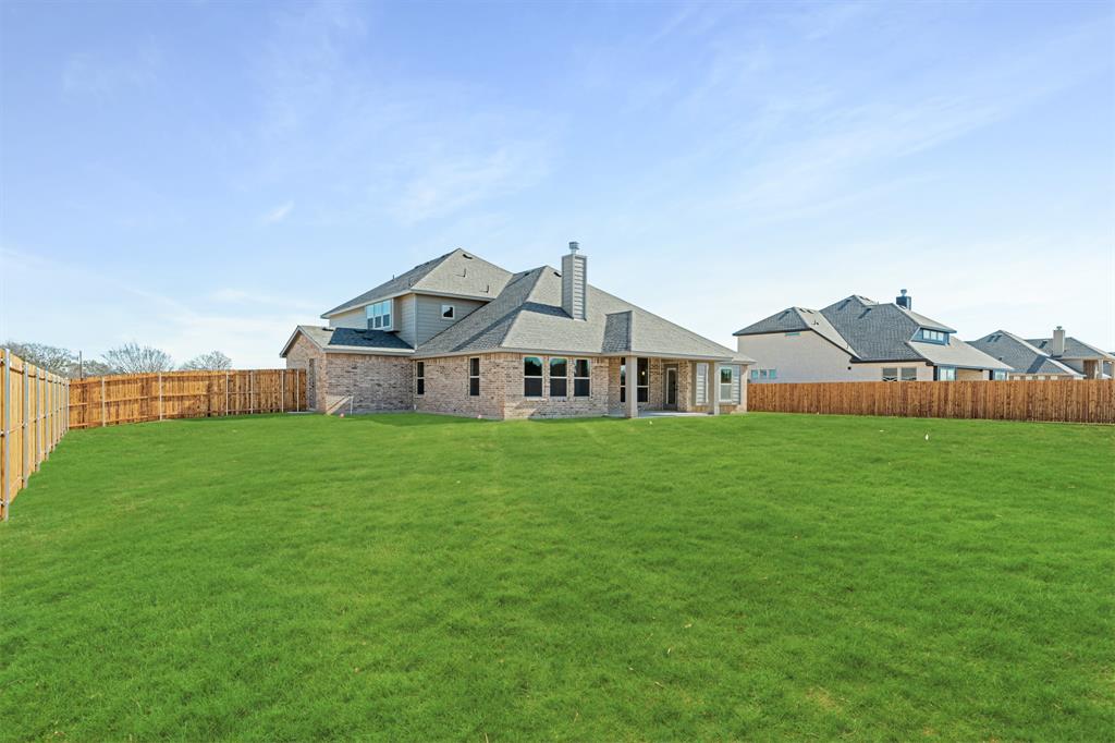 403 Crystal Lake Lane Property Photo 39