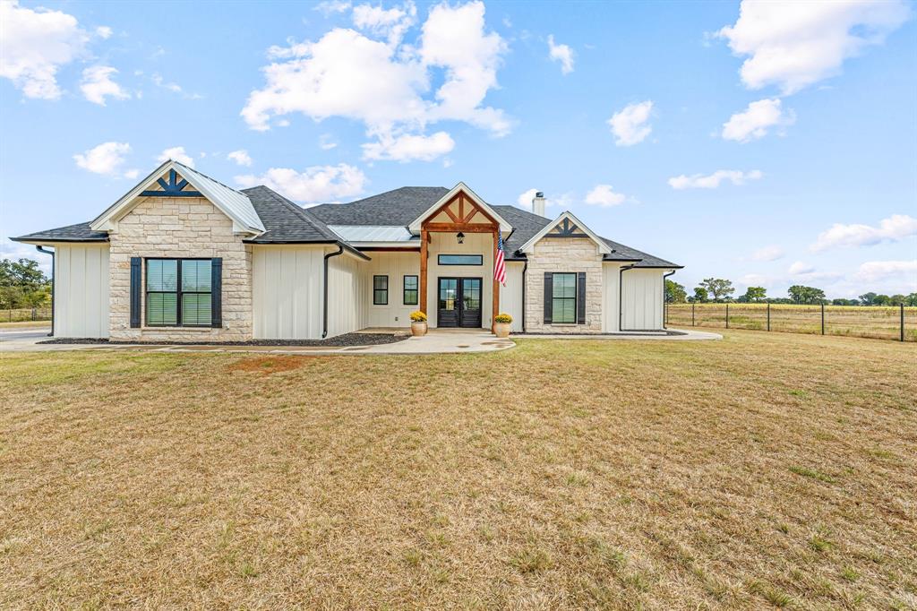 435 Oak Creek Road Property Photo 3