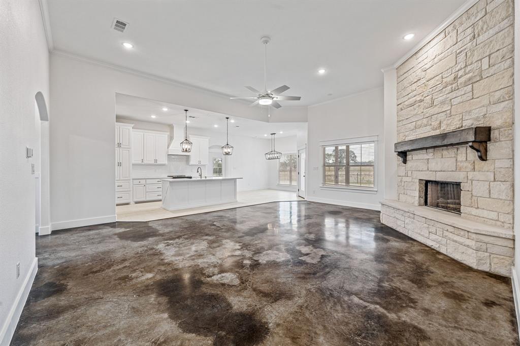 435 Oak Creek Road Property Photo 6