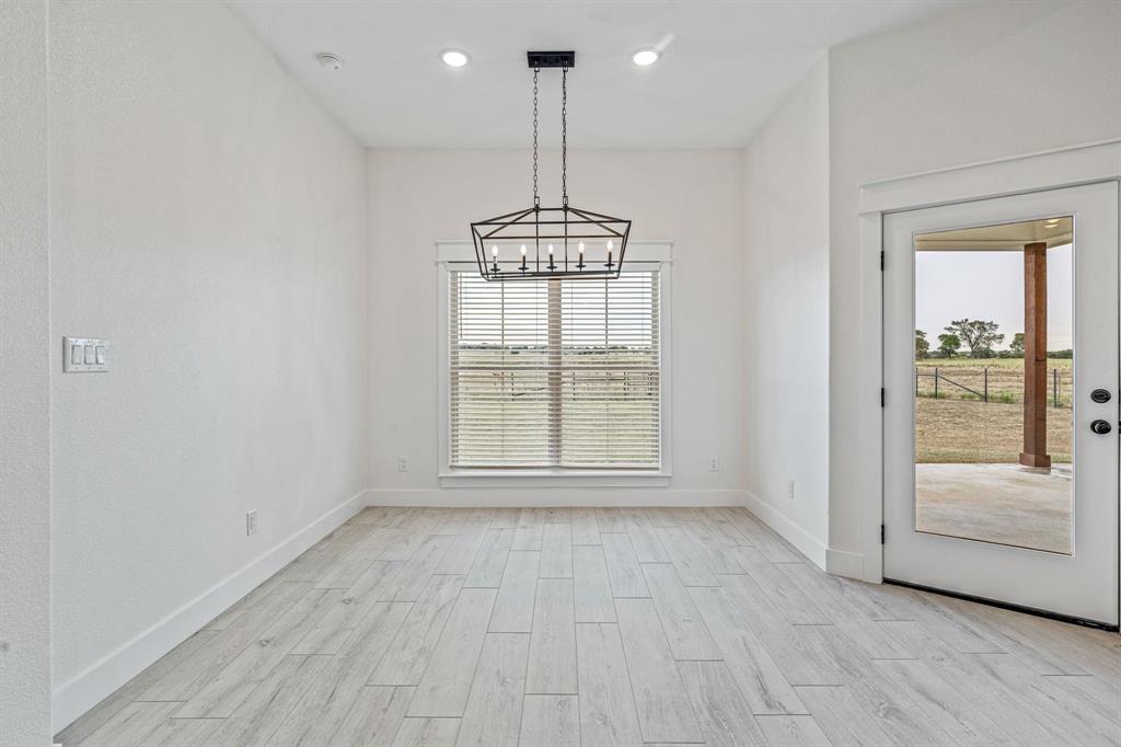 435 Oak Creek Road Property Photo 10