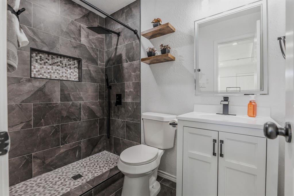 7002 Troy Glen Drive