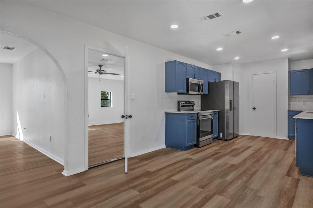 7002 Troy Glen Drive Property Photo 15